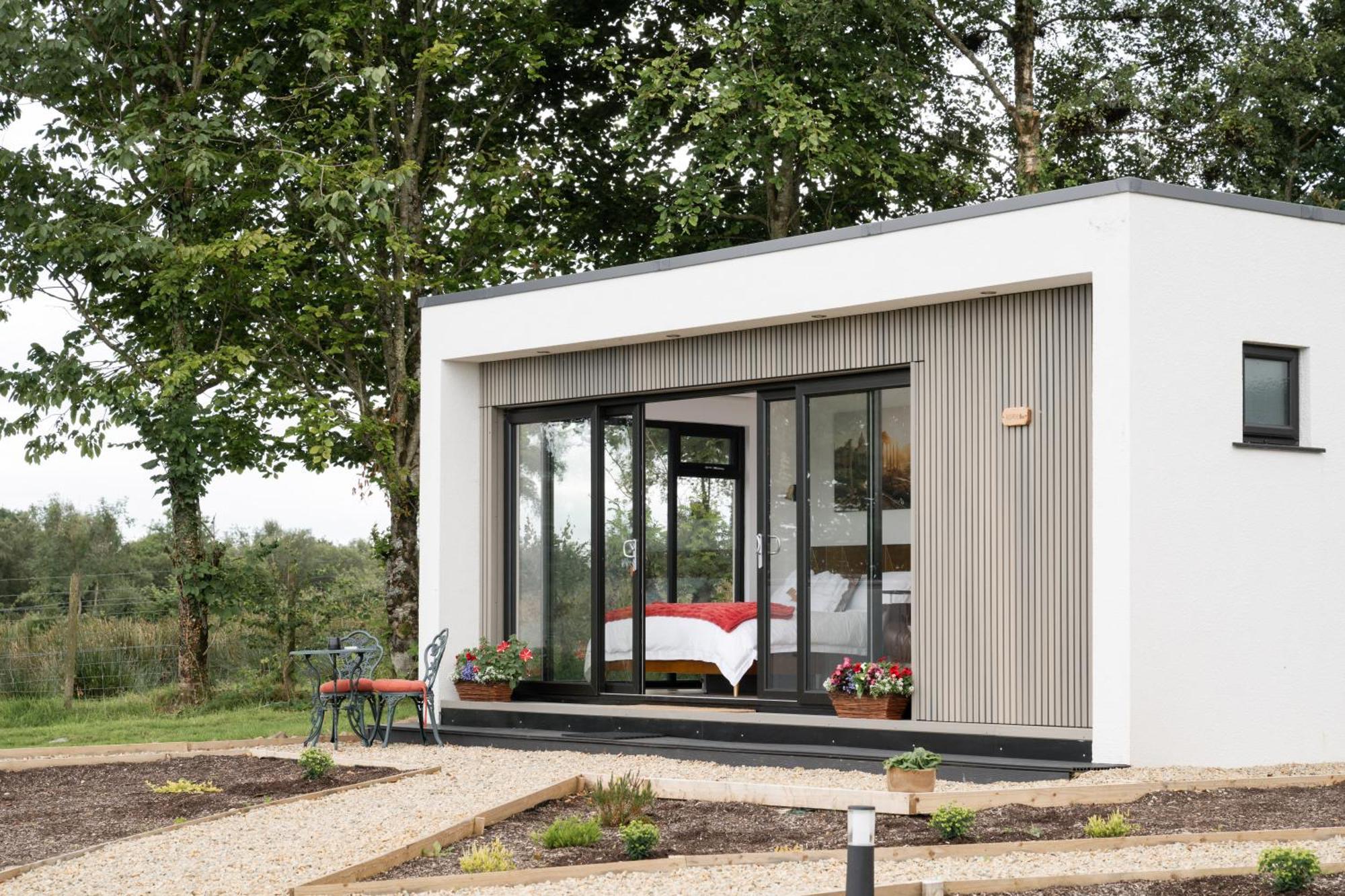 Lakescape - Waterfront Self- Catering Cabins Enniskillen Eksteriør billede