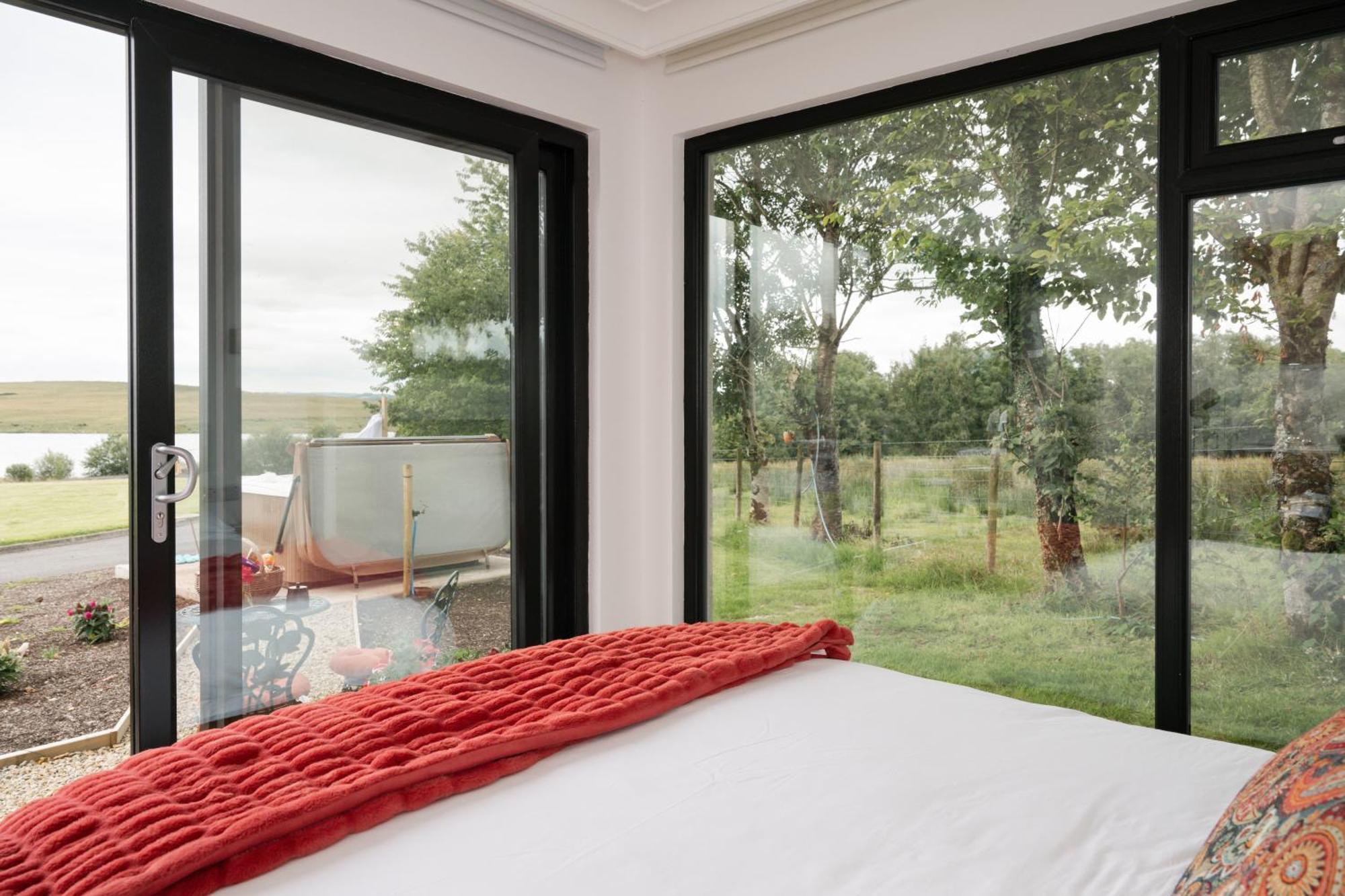 Lakescape - Waterfront Self- Catering Cabins Enniskillen Eksteriør billede