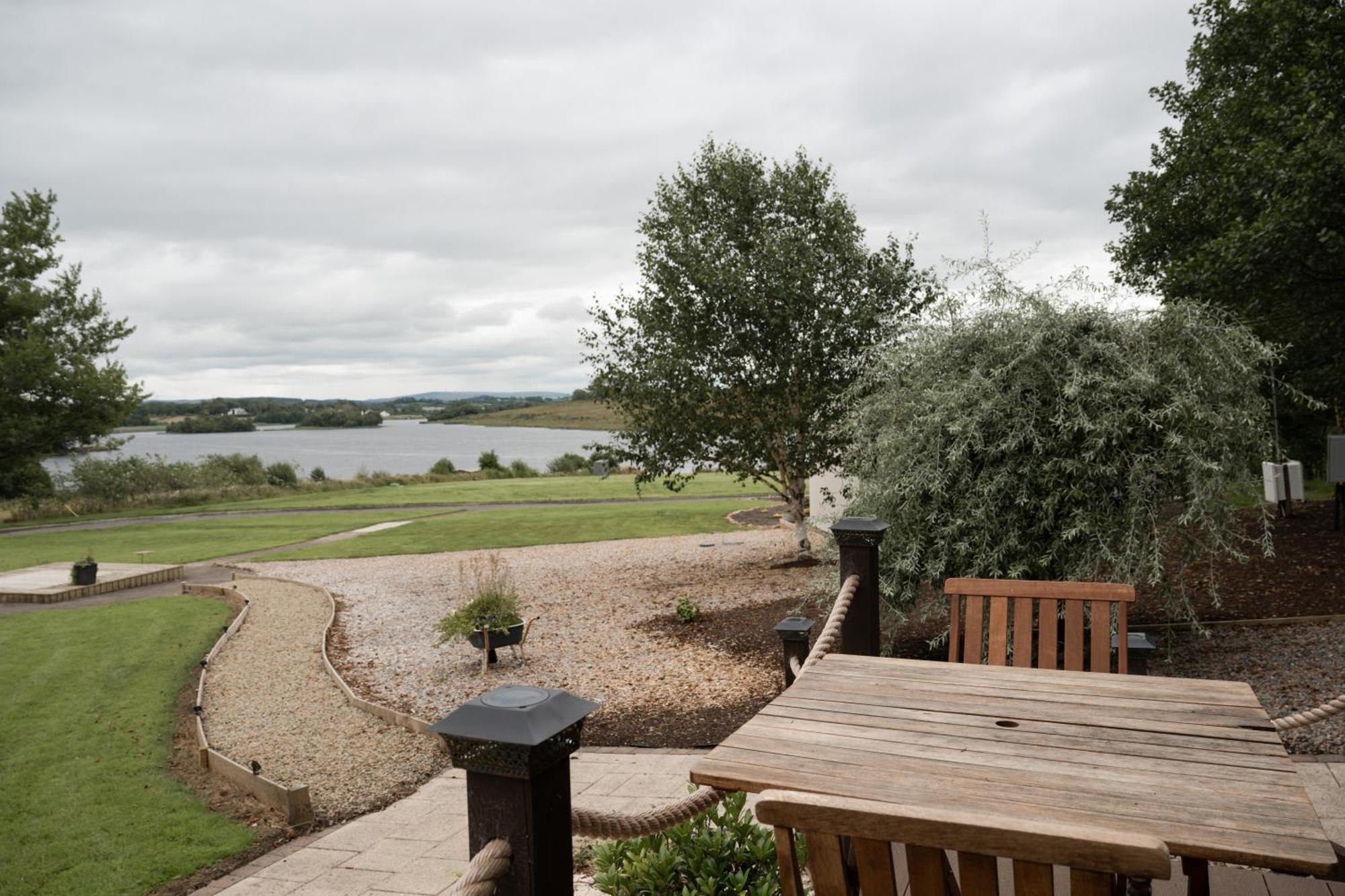 Lakescape - Waterfront Self- Catering Cabins Enniskillen Eksteriør billede