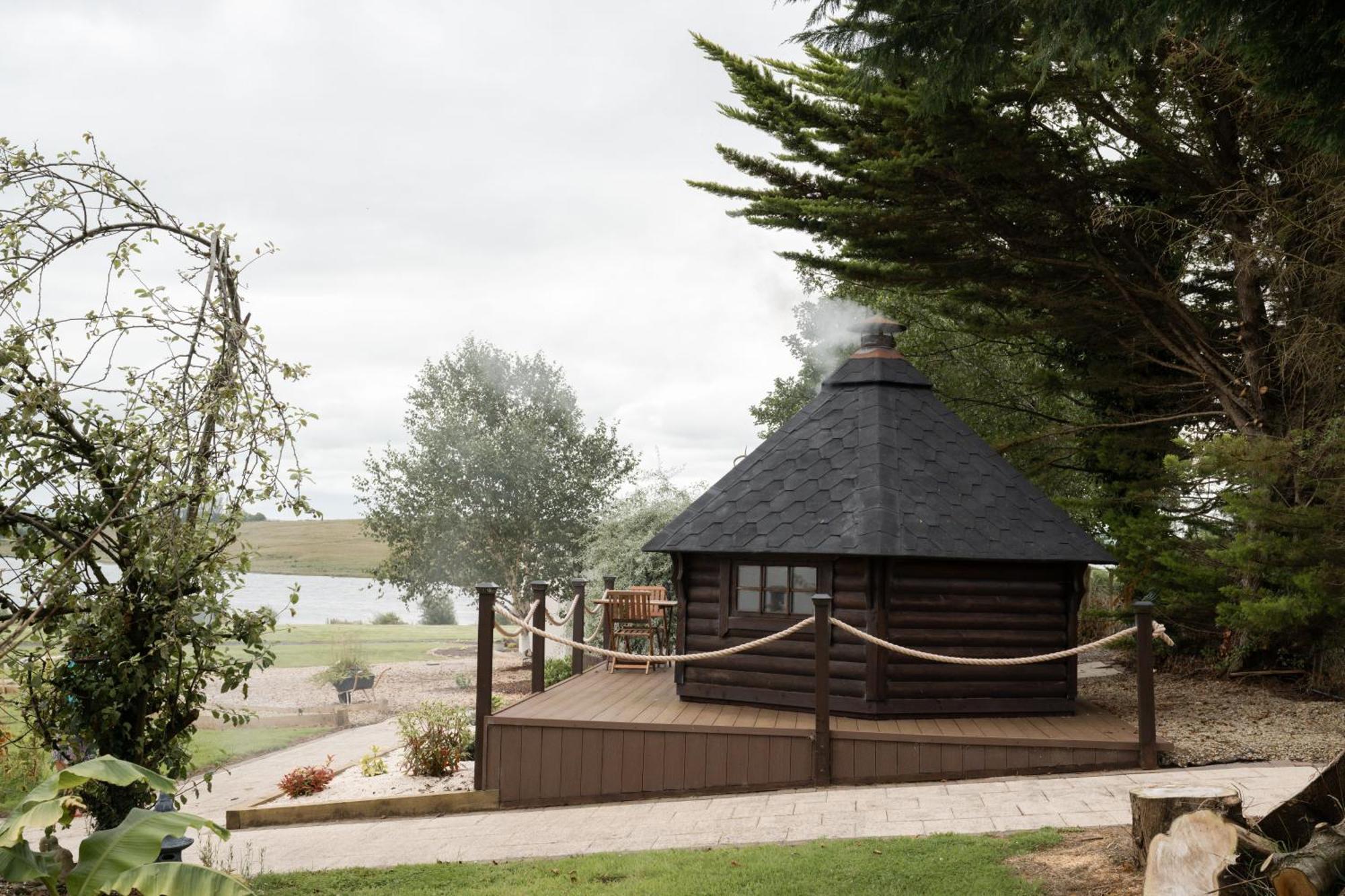 Lakescape - Waterfront Self- Catering Cabins Enniskillen Eksteriør billede