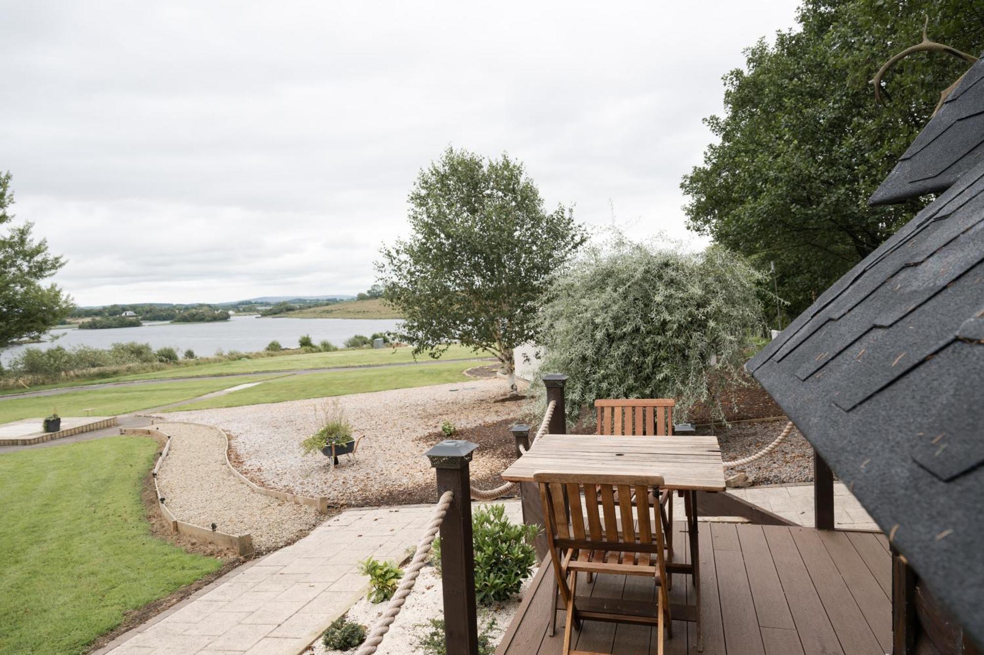Lakescape - Waterfront Self- Catering Cabins Enniskillen Eksteriør billede